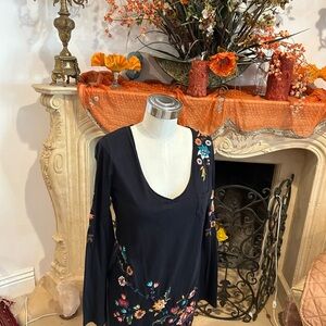 Johnny Was Black tunic/dress with Multicolor Embroidery